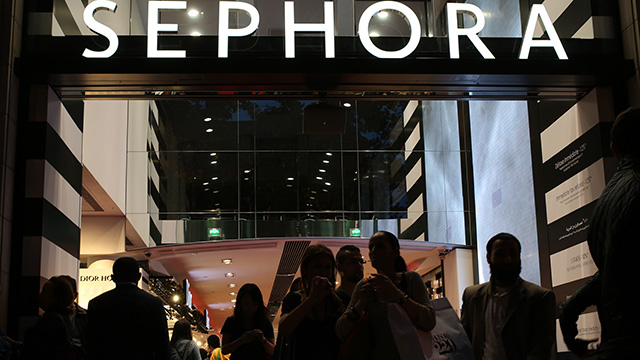 SEPHORA LAUNCHES 5TH SCREEN INHALIÓ INSTORE UNDER INSTASCENT